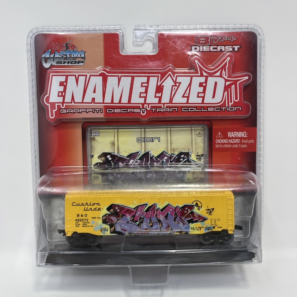 2006 Maisto Custom Shop Enamelized Graffiti Diecast Train Collection CON - New